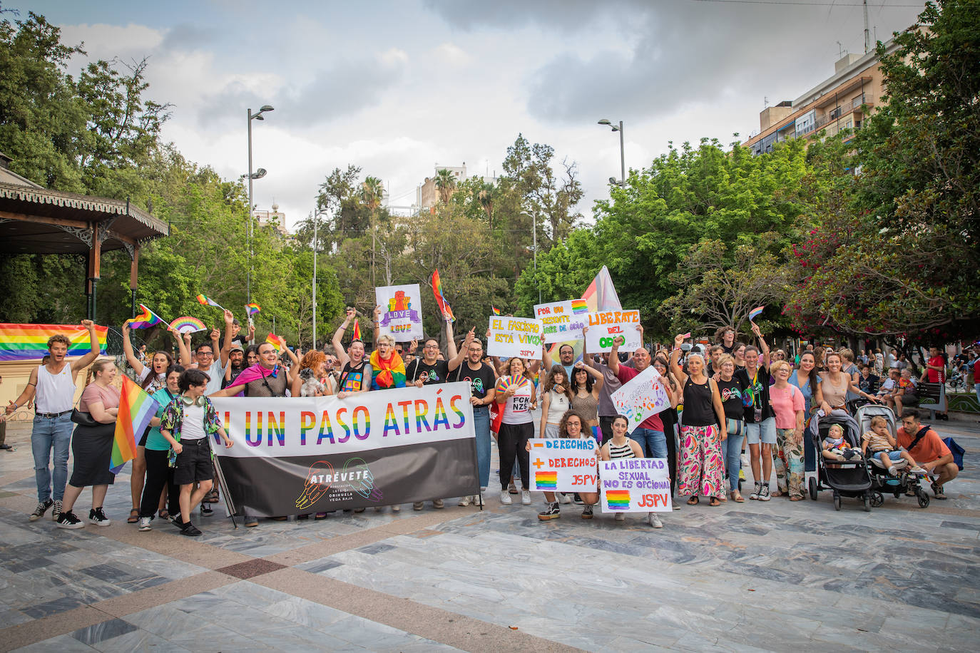 Las imágenes de la marcha del Orgullo LGTBI en Orihuela