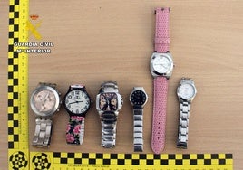 Algunos de los relojes robados en viviendas de Cartagena.