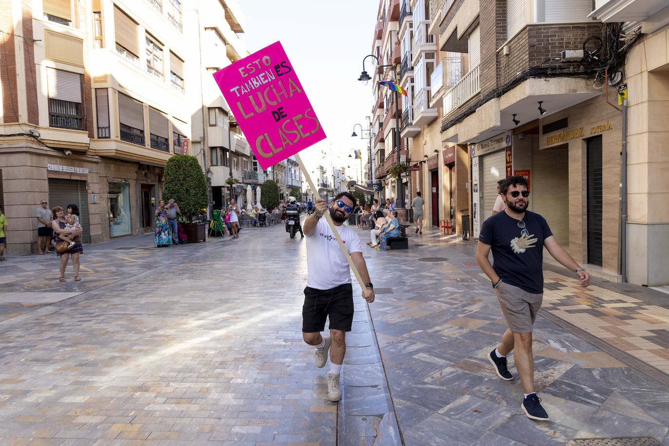 El desfile del Orgullo en Cartagena, en imágenes