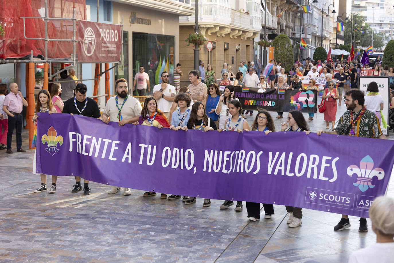 El desfile del Orgullo en Cartagena, en imágenes