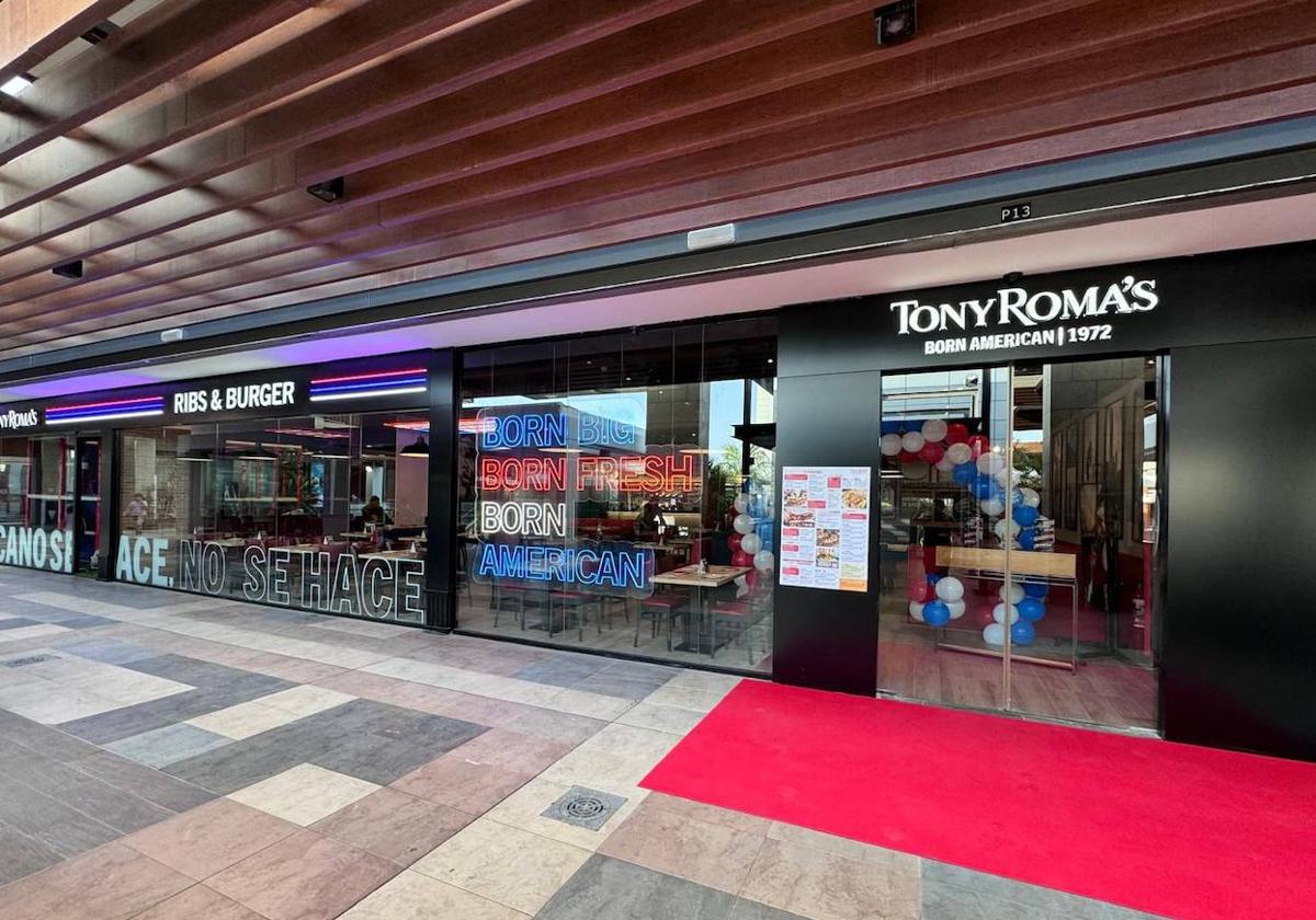 Nuevo restaurante Tony Roma's en el Thader.