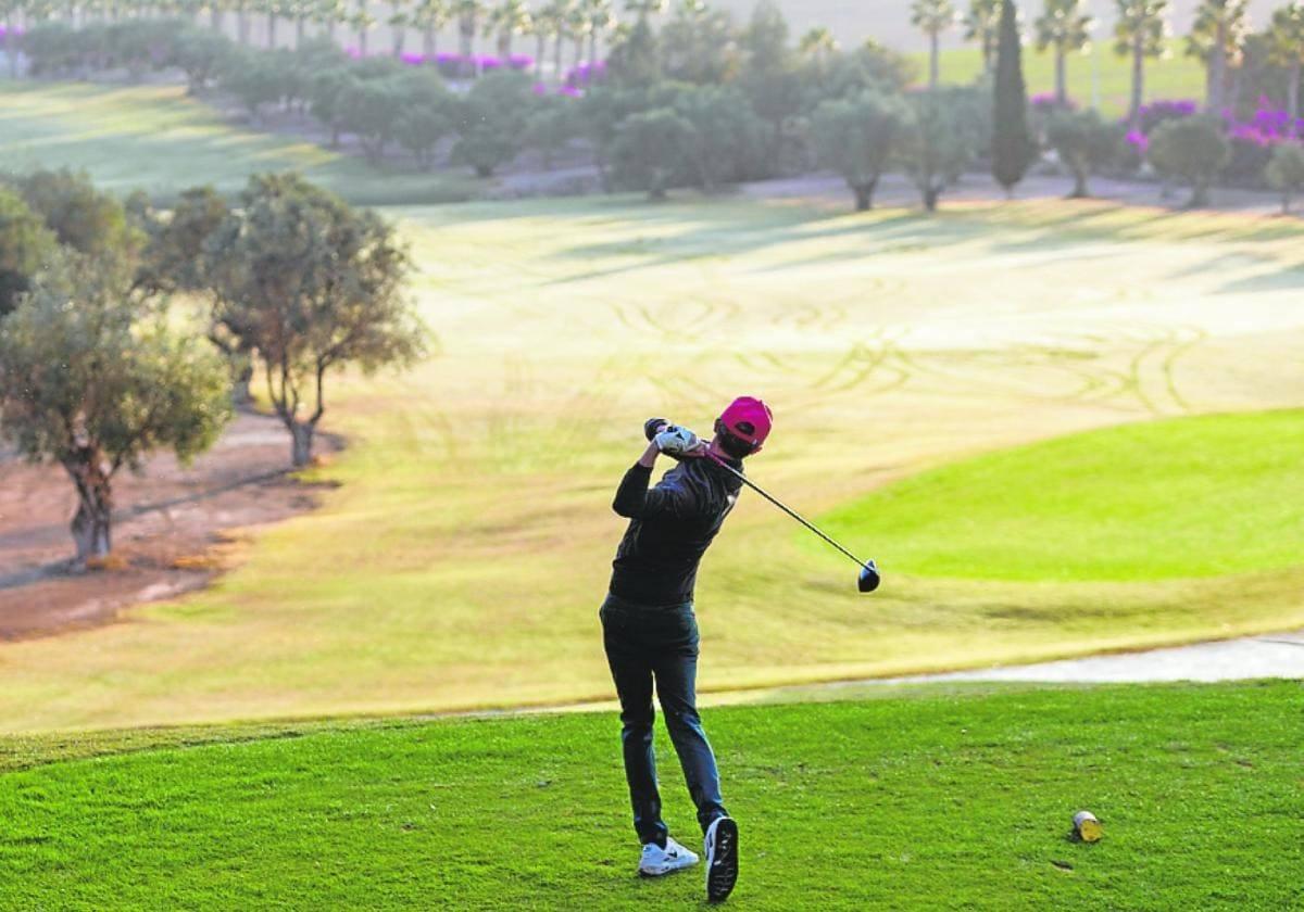 El verano sabe a golf en La Finca y Villamartín