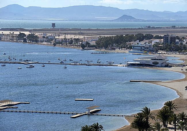 El Mar Menor visto desde Santiago de la Ribera.