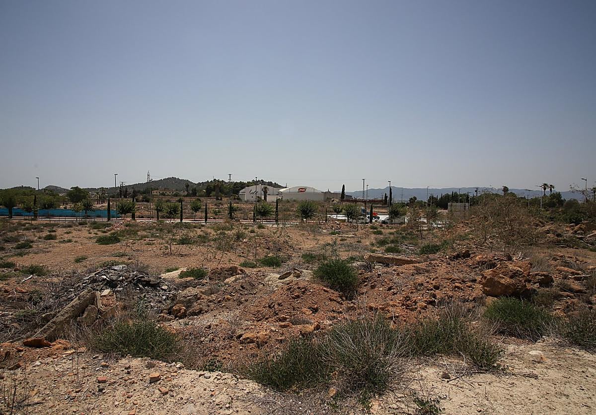 Zona en la que se dearrollará el Plan Especial El Campillo, ubicado junto a la urbanización Villa de la Plata de El Esparragal.