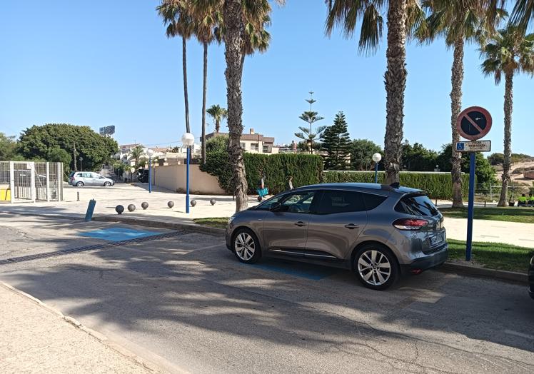 Plaza en Cala Mosca.