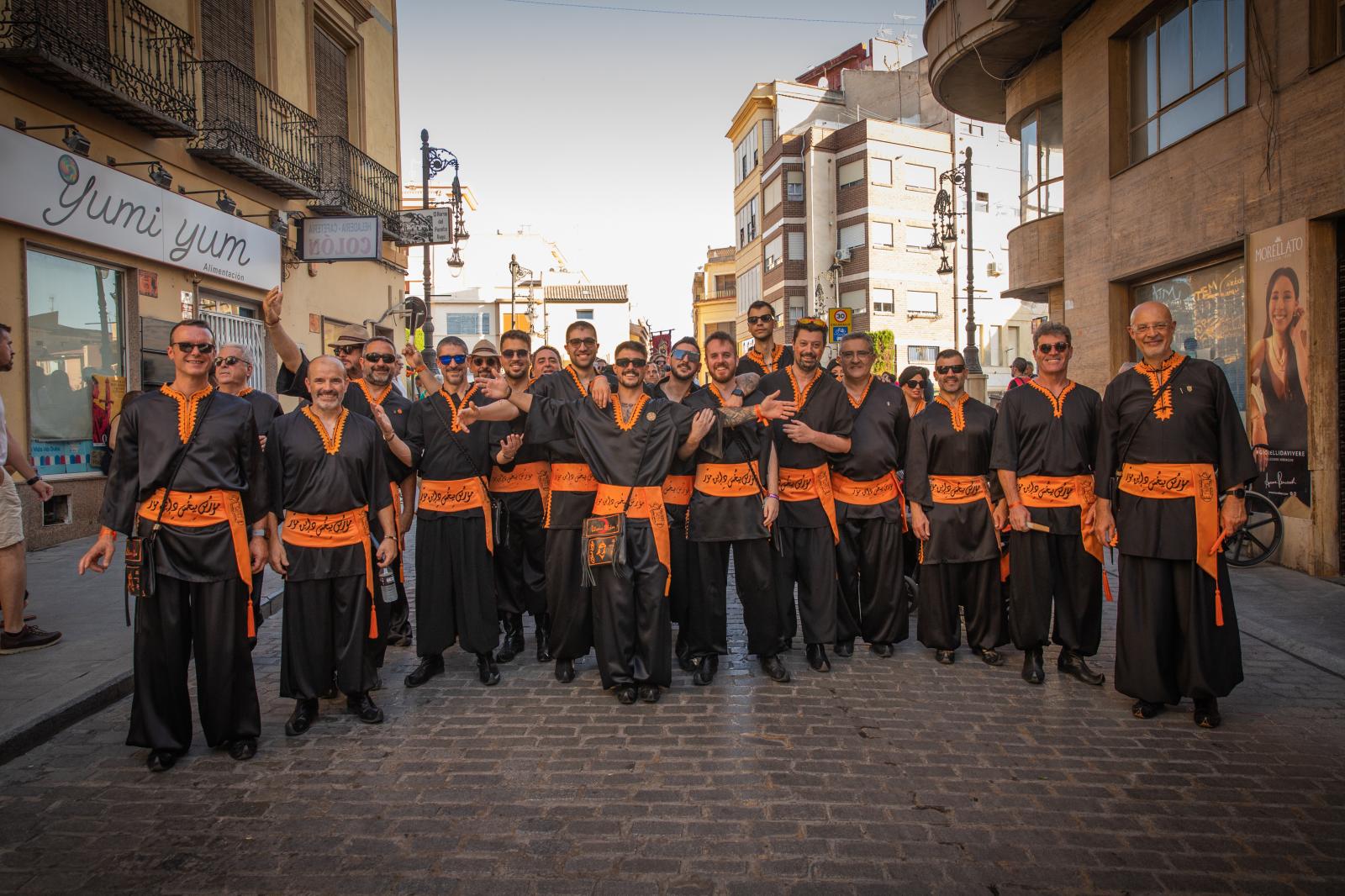 La ofrenda de flores de los Moros y Cristianos de Orihuela, en imágenes