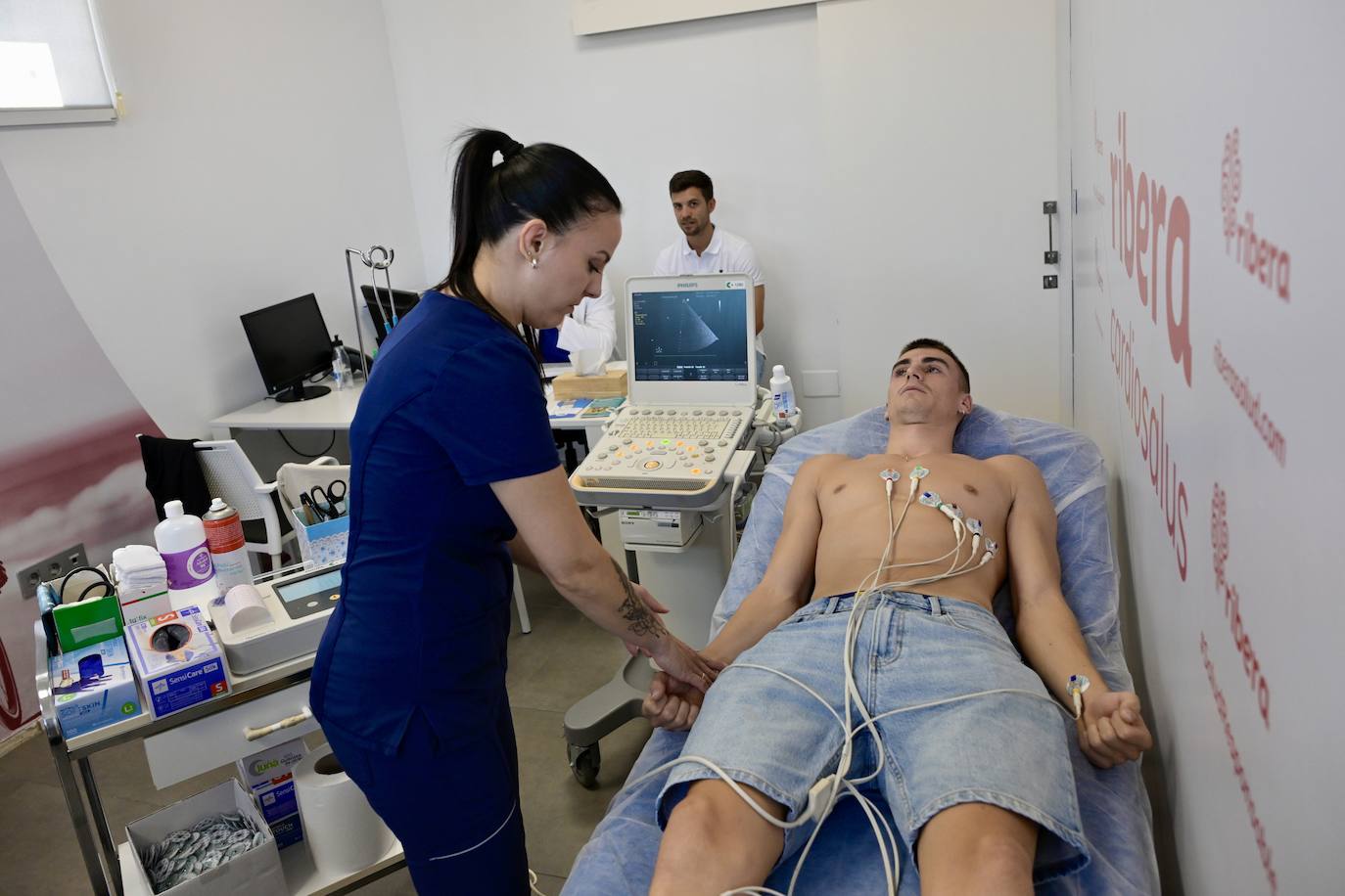 El Real Murcia pasa el reconocimiento médico, en imágenes