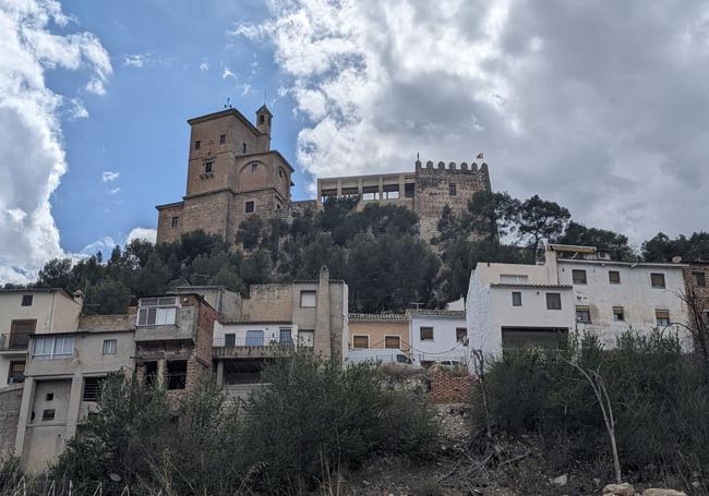 La Real Basílica Santuario de la Vera Cruz presidiendo la ciudad de Caravaca.