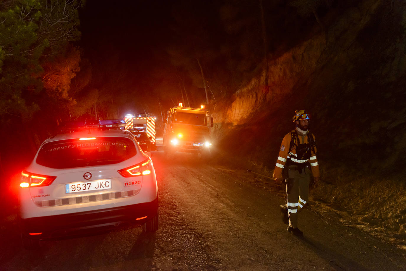 Un incendio en la sierra de Altaona alarma a los vecinos de Murcia
