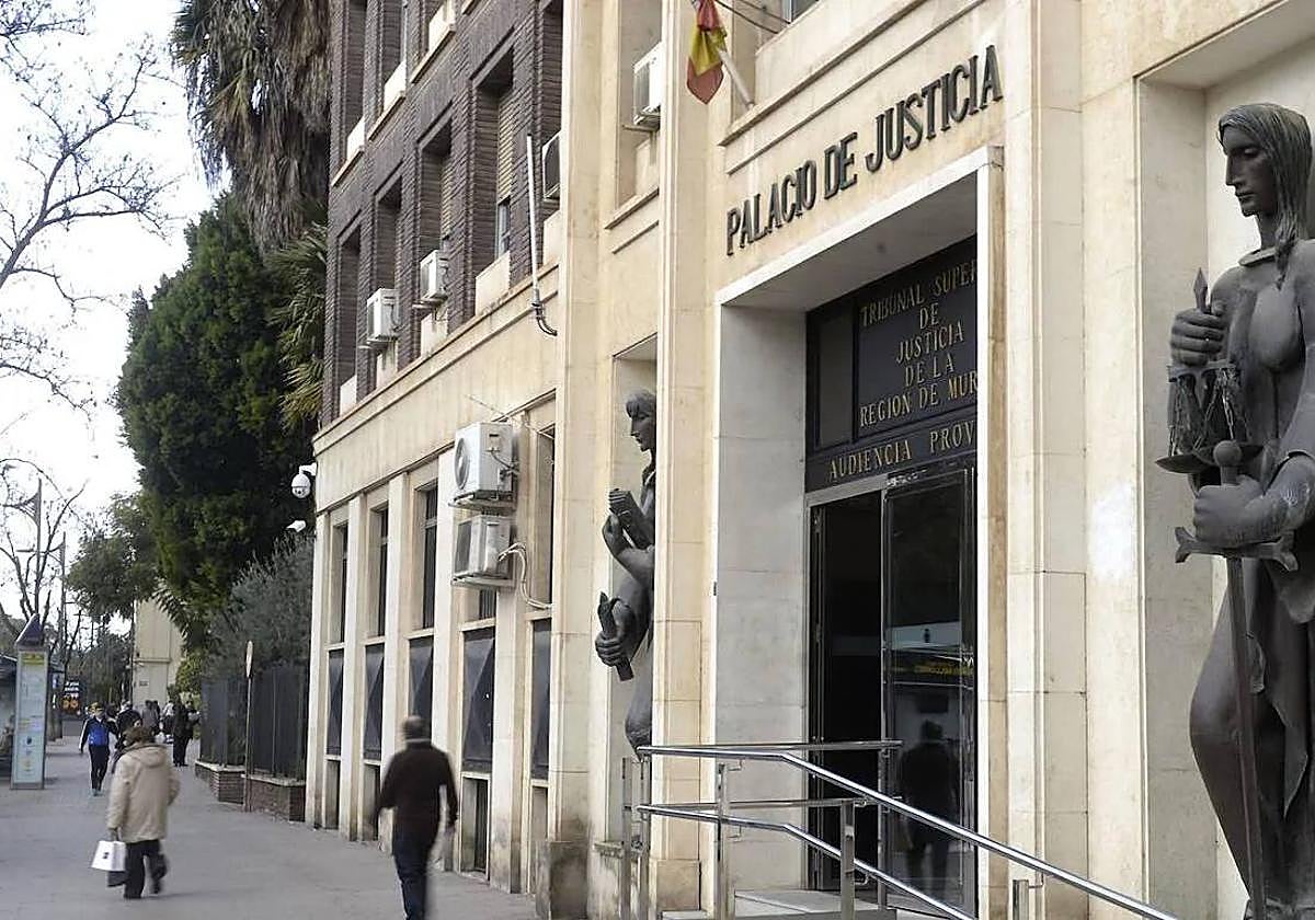 El Palacio de Justicia de Murcia, en una foto de archivo.