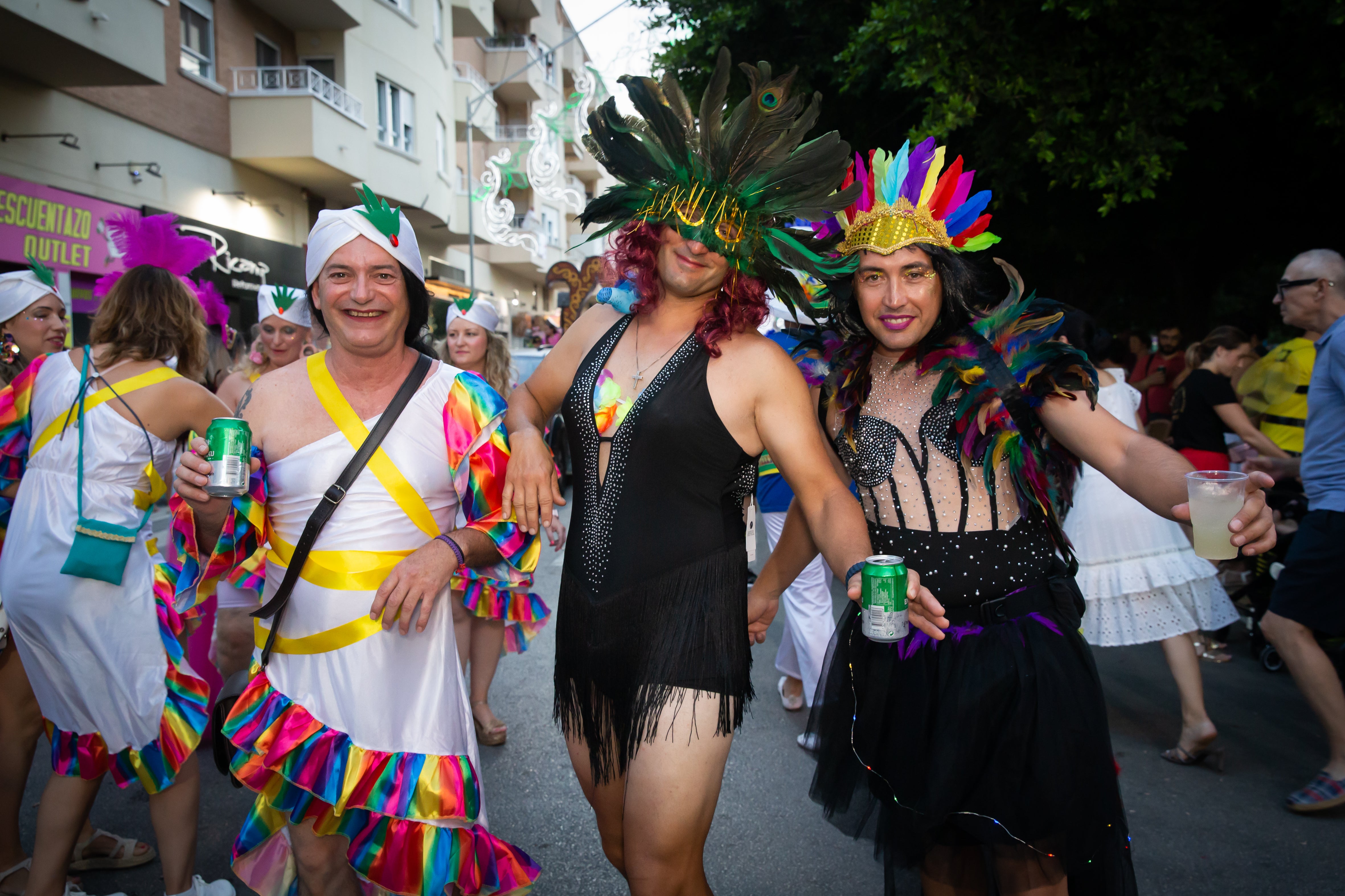 Las imágenes de la retreta festera de Orihuela