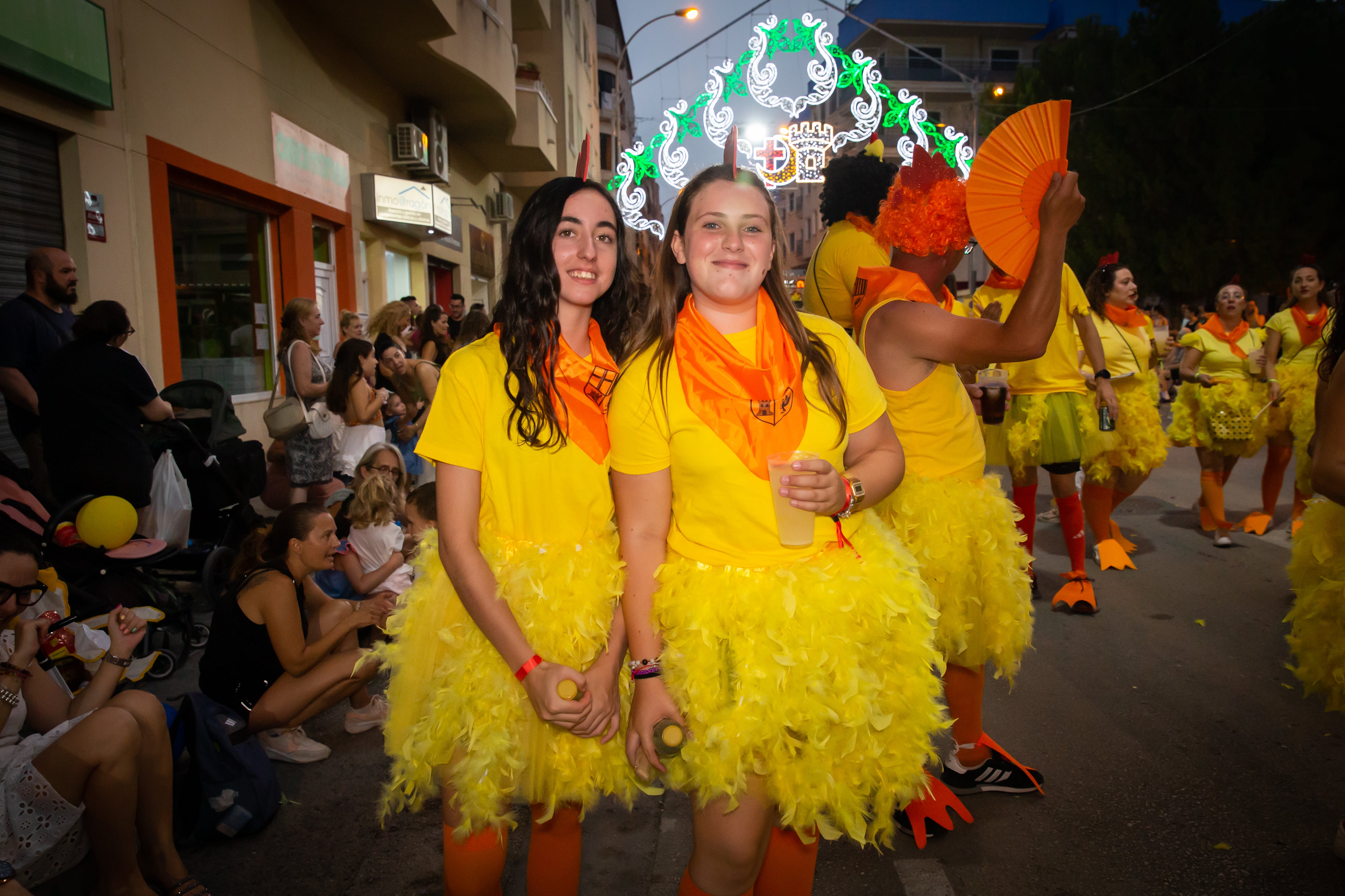 Las imágenes de la retreta festera de Orihuela