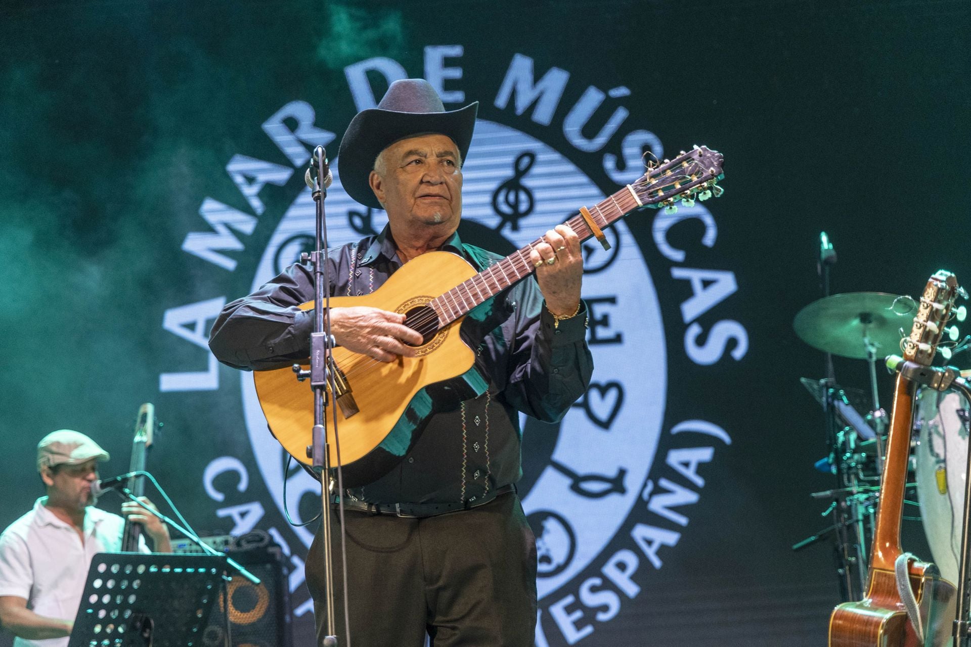 Los conciertos de Ana Lua Caiano, El Caribefunk, Ballakè Sissoko y Eliades Ochoa, en imágenes
