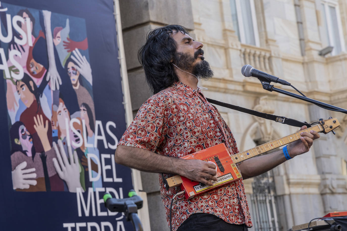 Los conciertos de Anna Ferrer, Carla Bruni, Pedro Pastor y Buzz&#039; Ayaz, en imágenes