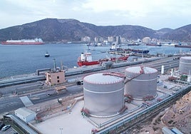 Imagen de archivo de las instalaciones de Repsol en el puerto de Cartagena.