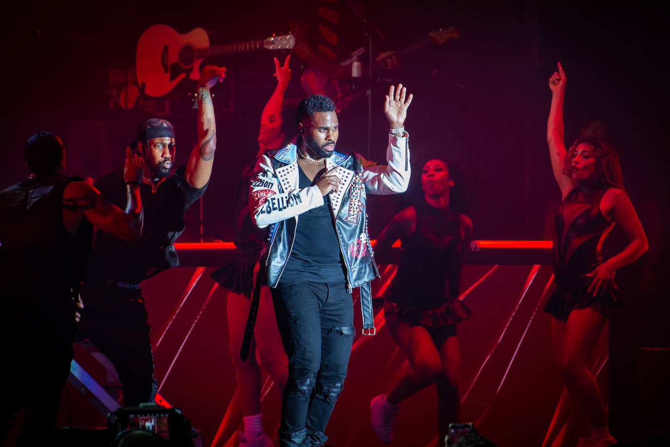 El concierto de Jason Derulo en el festival Brilla Torrevieja, en imágenes