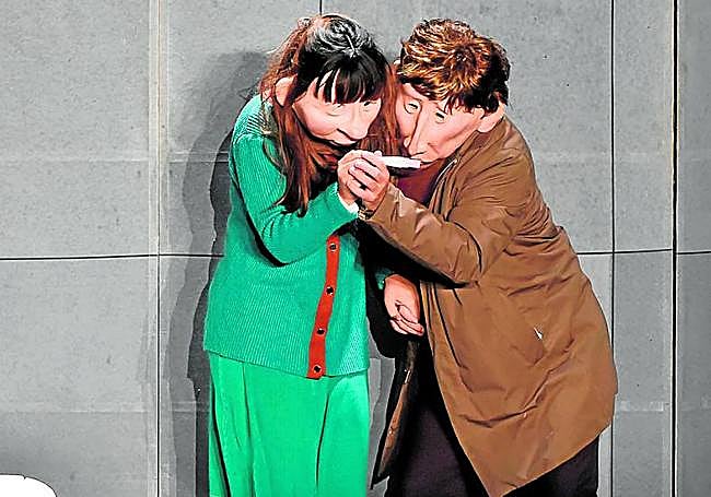 Los personajes de 'Forever' siempre llevan máscara.