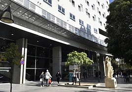 foto de archivo de la entrada del Hospital Reina Sofía de Murcia.