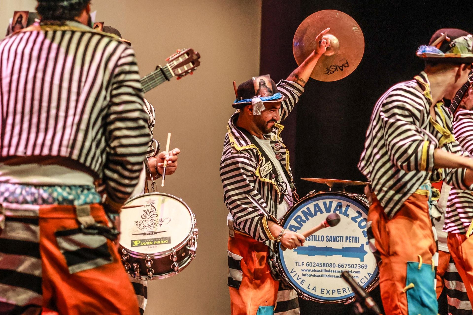 Carnaval, chirigoteo y humo gaditano en Torrevieja