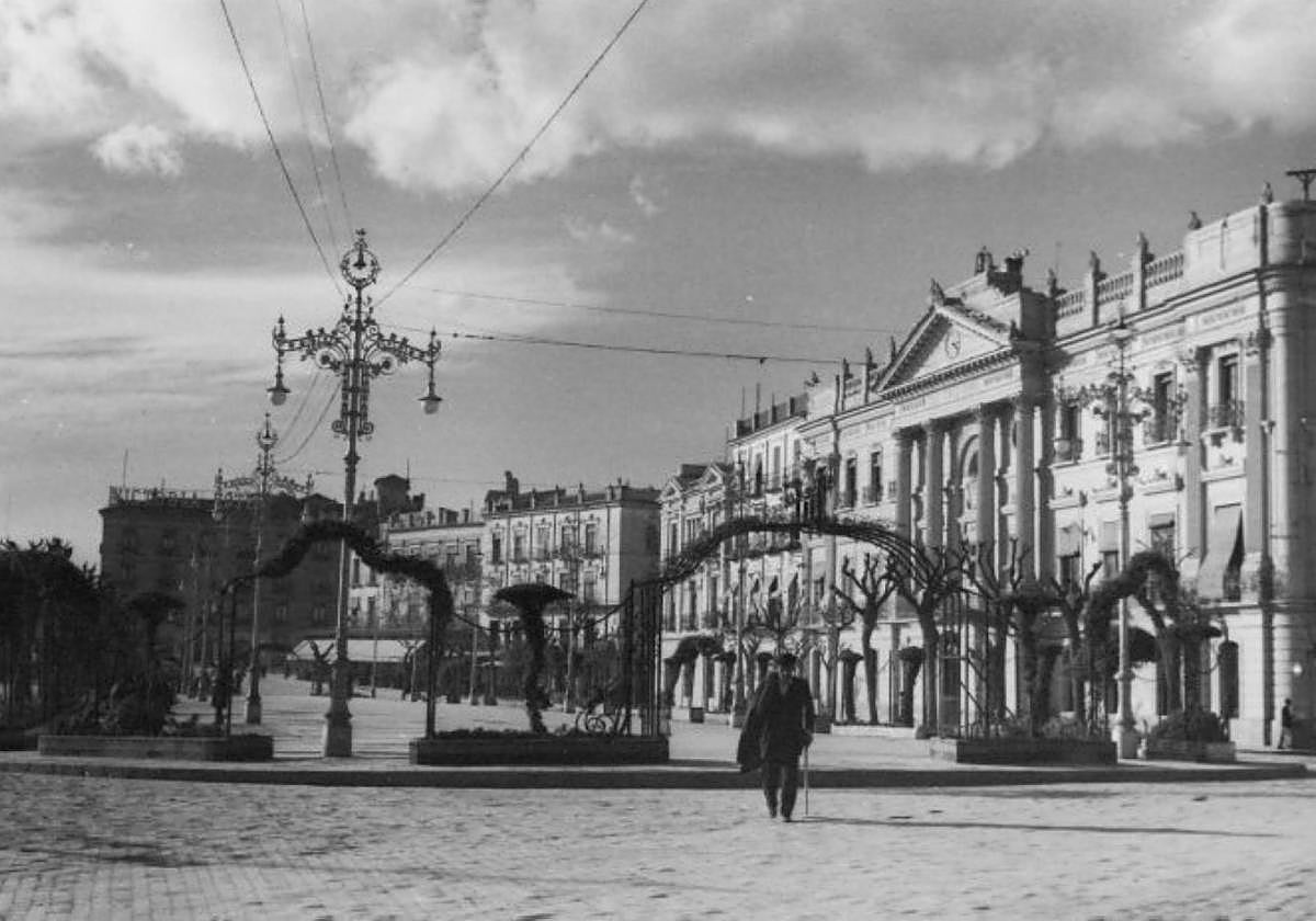 Hace un siglo. EL Ayuntamiento de Murcia, sede histórica del poder municipal en la ciudad.