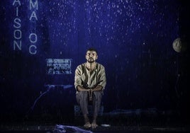 Ahmed Younoussi, interpretando '14.4', en la función del lunes 12 en el Teatro de Invierno de San Javier.