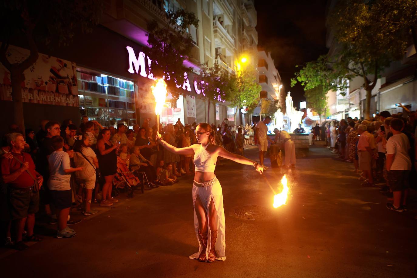 El desfile del Carnaval de Torrevieja, en imágenes
