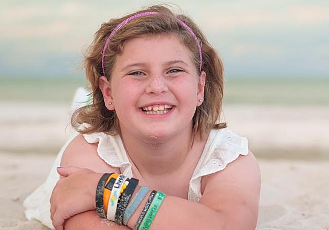 Vivian reside en Estados Unidos, tiene 9 años y lleva 26 meses luchando contra el Dipg.