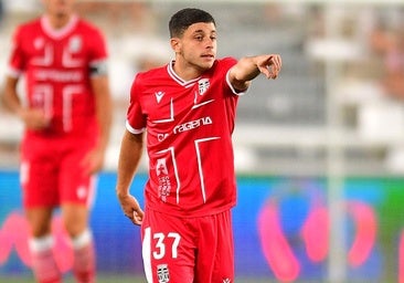 El Efesé, un equipo superado y sin una idea clara