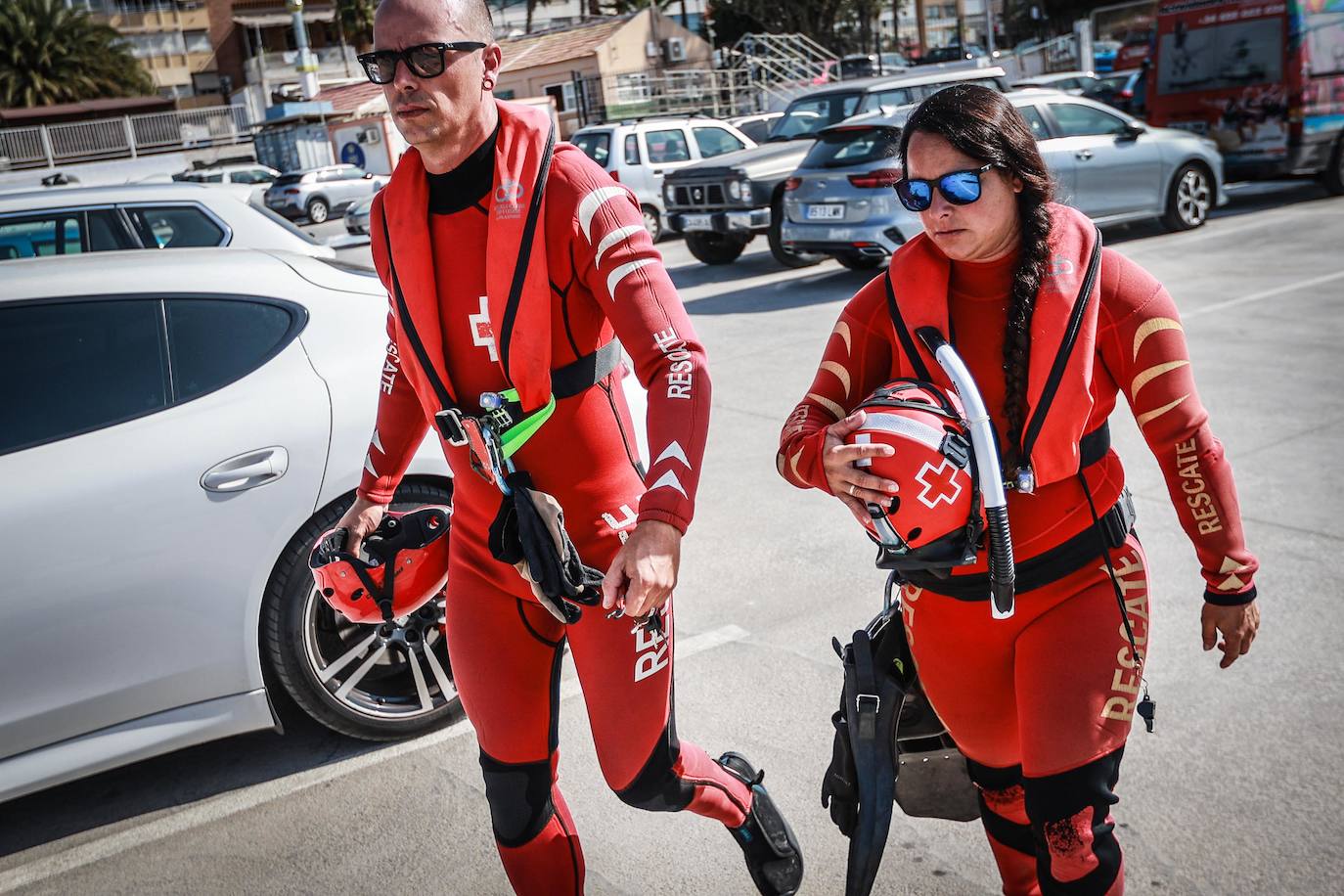 Un día con el equipo de Salvamento Marítimo de Cruz Roja de Torrevieja, en imágenes