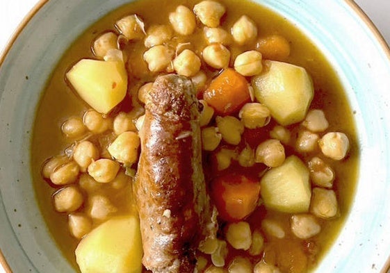 Garbanzos con criollos.