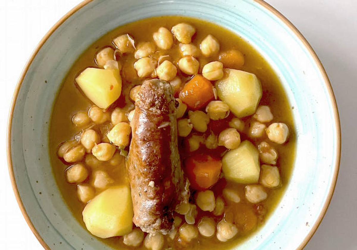 Garbanzos con criollos.