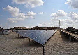 Huerto solar en la pedanía molinense de El Fenazar.