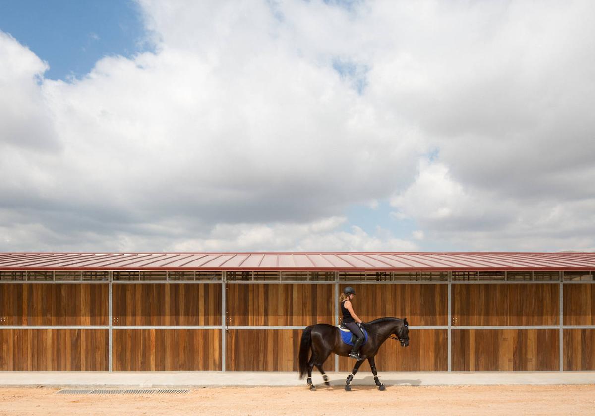 Unas cuadras para caballos