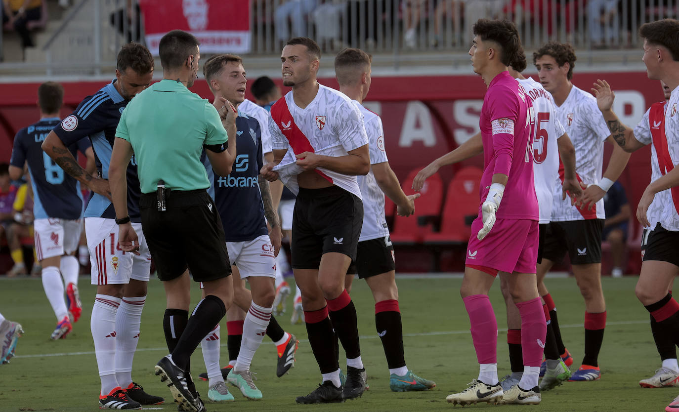 La victoria del Real Murcia frente al Sevilla Atlético, en imágenes