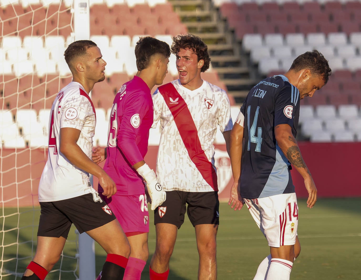 La victoria del Real Murcia frente al Sevilla Atlético, en imágenes