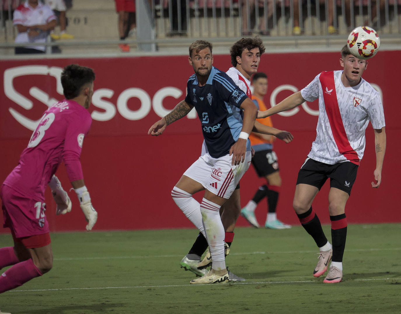 La victoria del Real Murcia frente al Sevilla Atlético, en imágenes