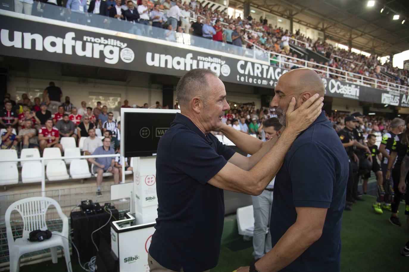 La derrota del Cartagena ante el Zaragoza, en imágenes