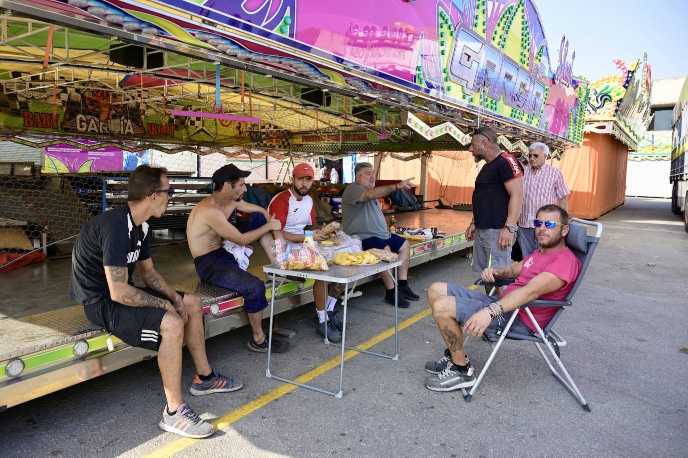 La instalación de las atracciones de la Feria de Septiembre de Murcia, en imágenes