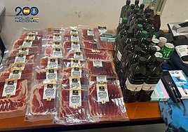 Productos incautados por la policía tras la detención de dos personas.