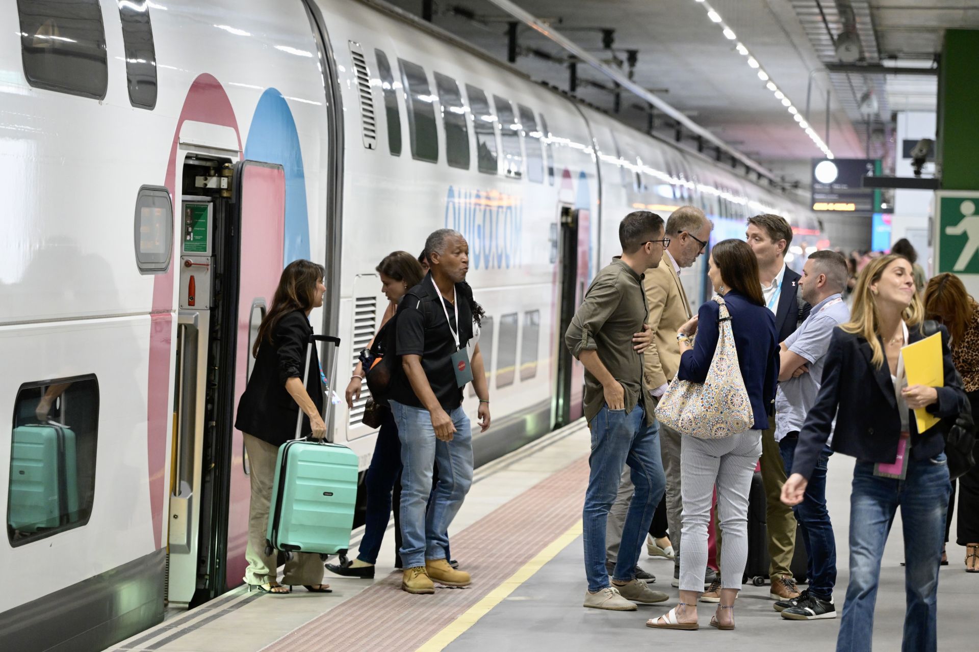 Así fue la inauguración de la línea de Ouigo entre Murcia y Madrid, en imágenes