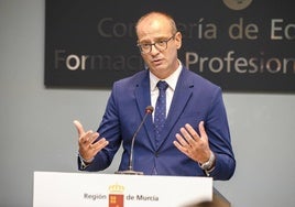 Víctor Marín.
