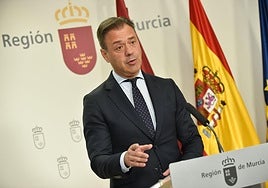 Marcos Ortuño, este jueves, durante la rueda de prensa posterior al Consejo de Gobierno.