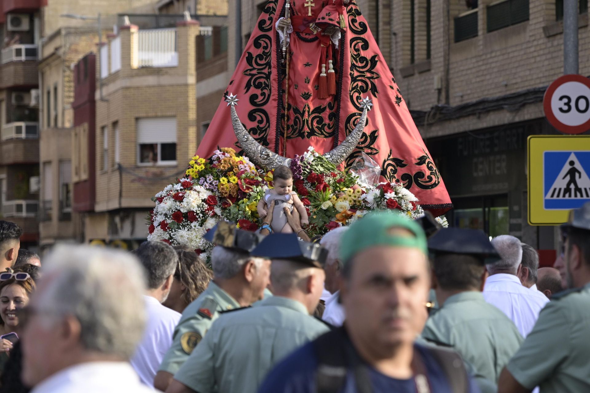 La bajada de la Virgen de la Fuensanta a la Catedral de Murcia, en imágenes