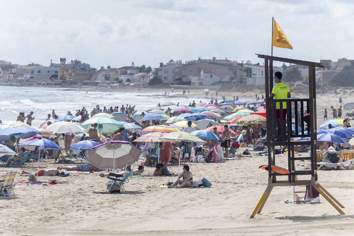 Alta ocupación en La Manga, en imágenes