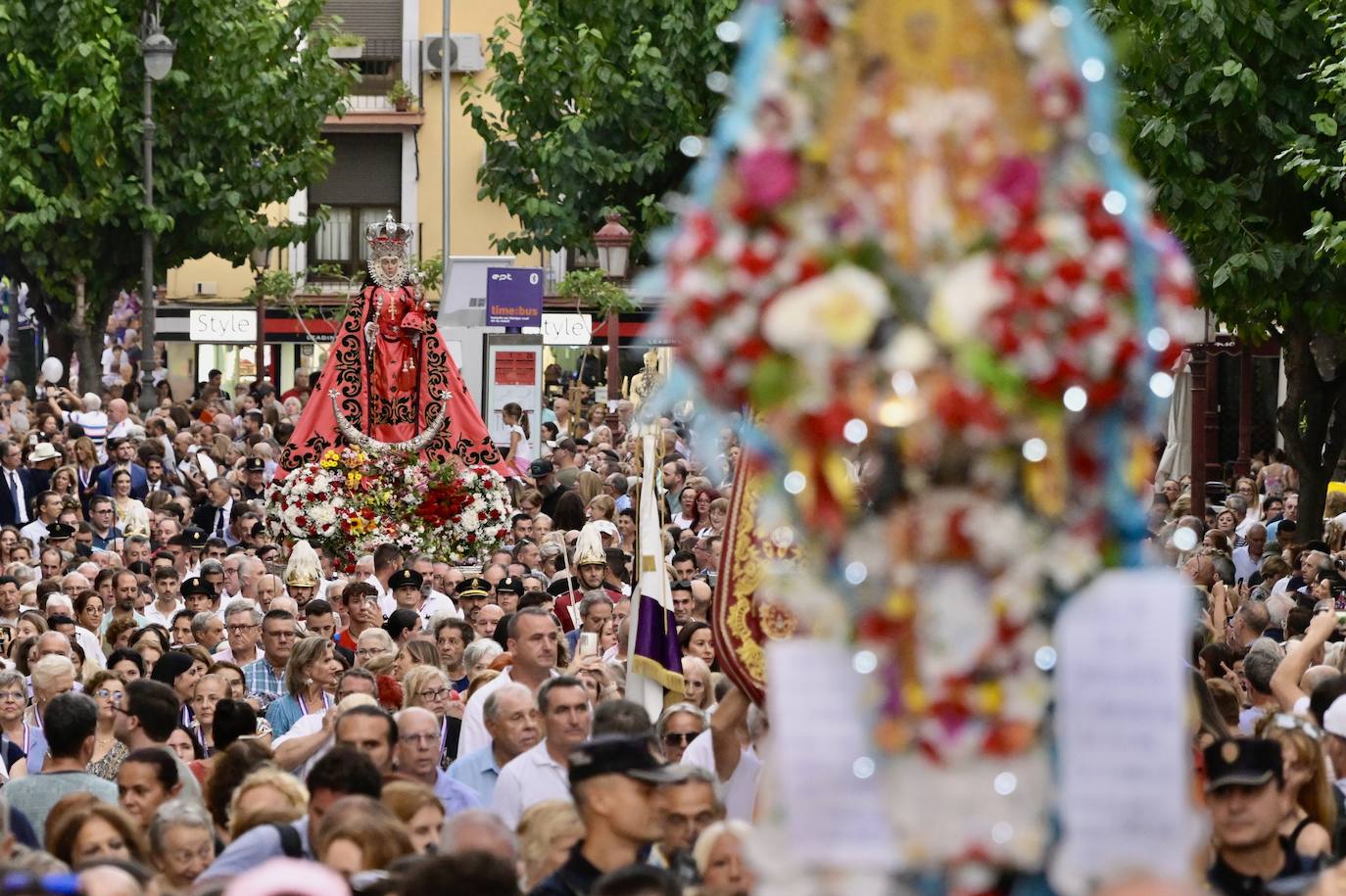 La bajada de la Virgen de la Fuensanta a la Catedral de Murcia, en imágenes