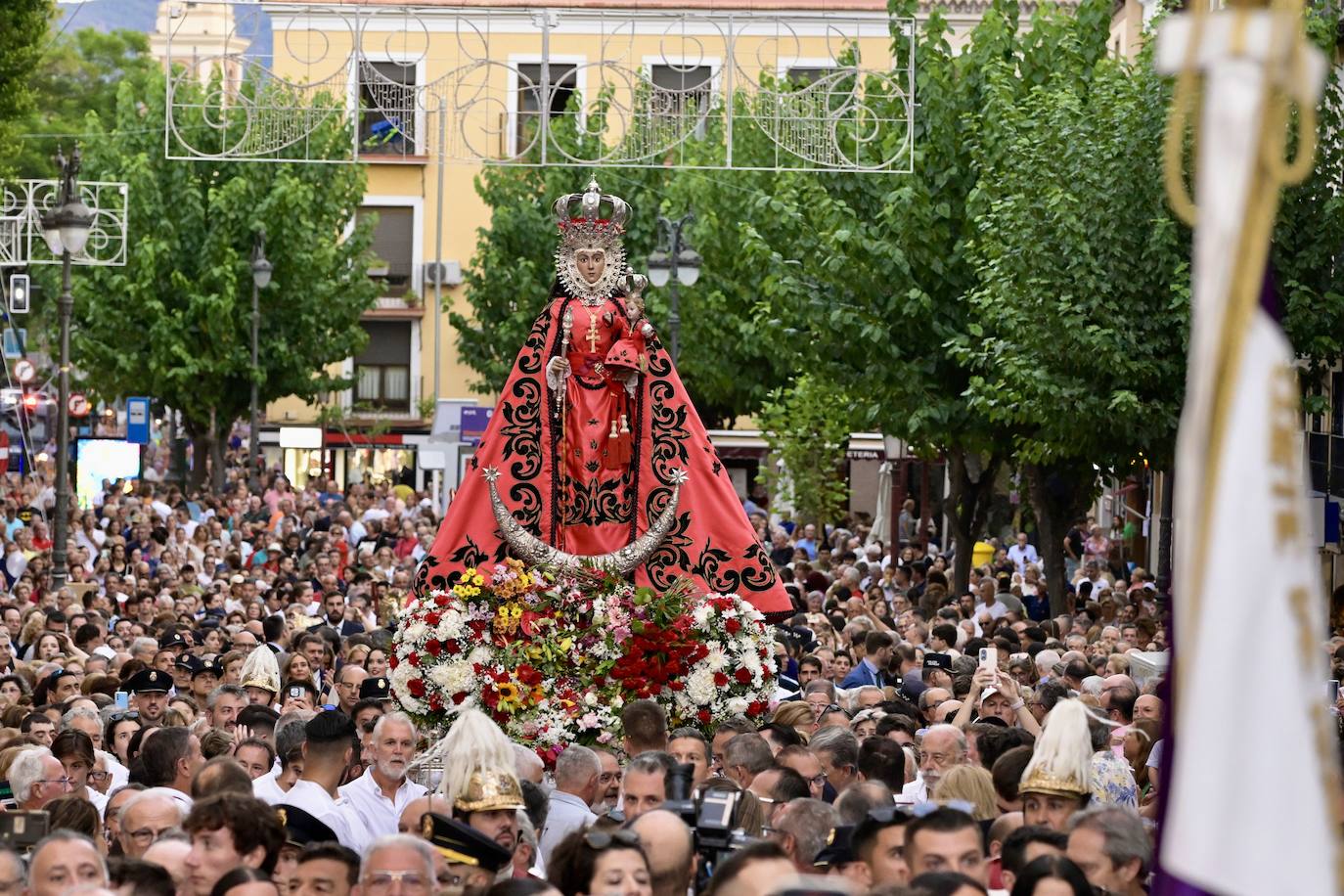 La bajada de la Virgen de la Fuensanta a la Catedral de Murcia, en imágenes