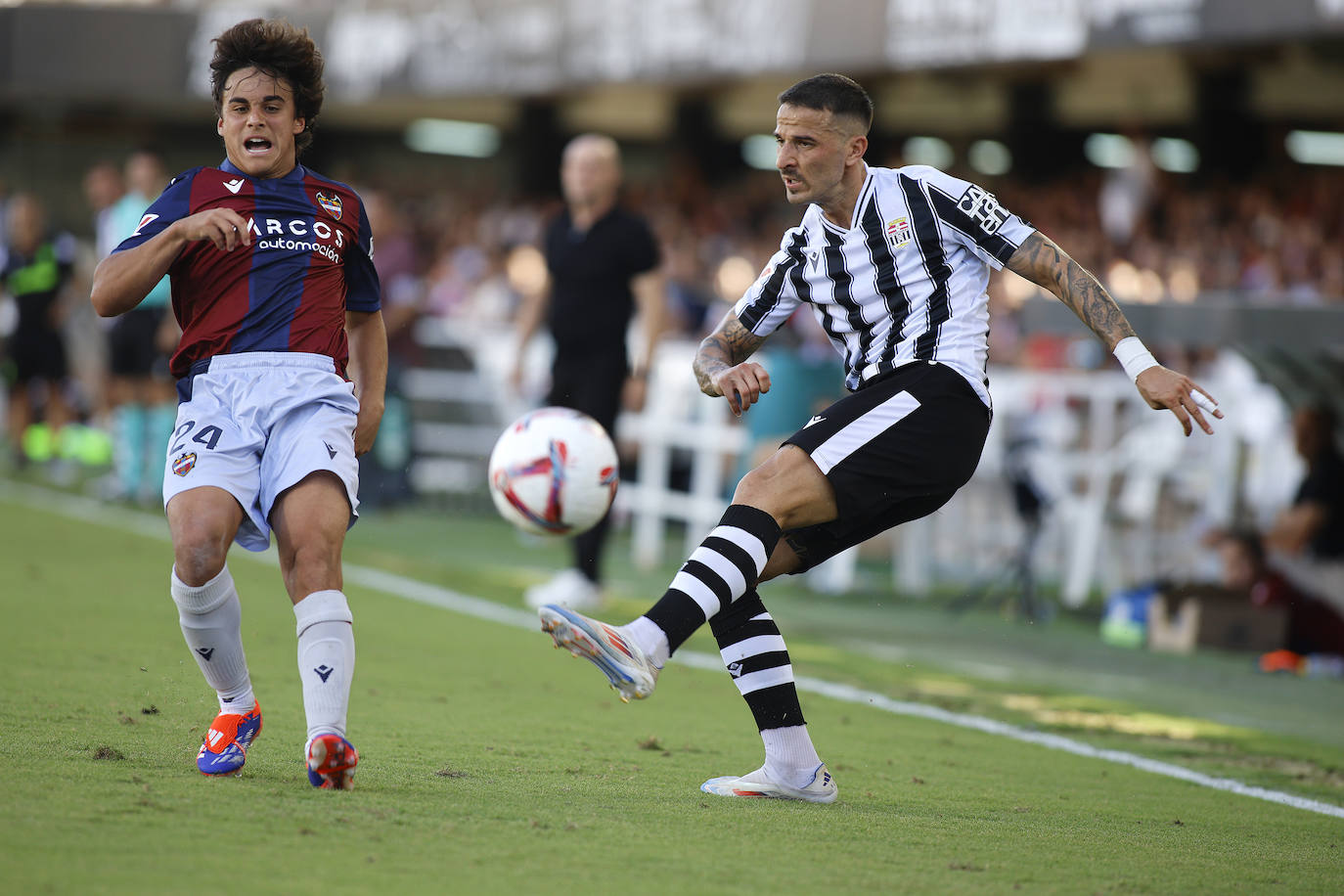 La derrota del Cartagena frente al Levante, en imágenes