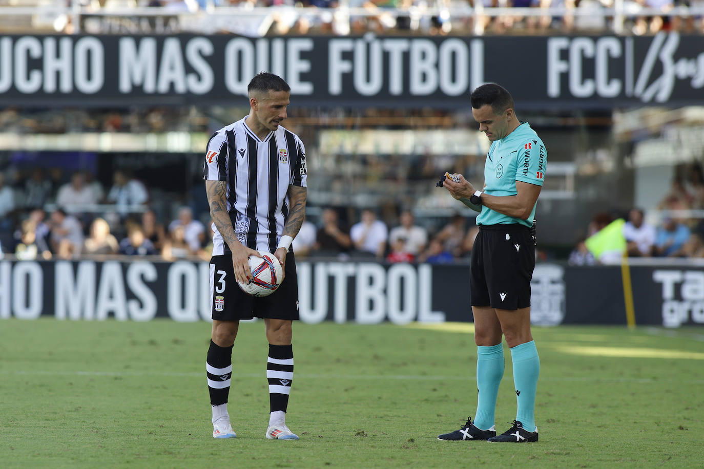 La derrota del Cartagena frente al Levante, en imágenes