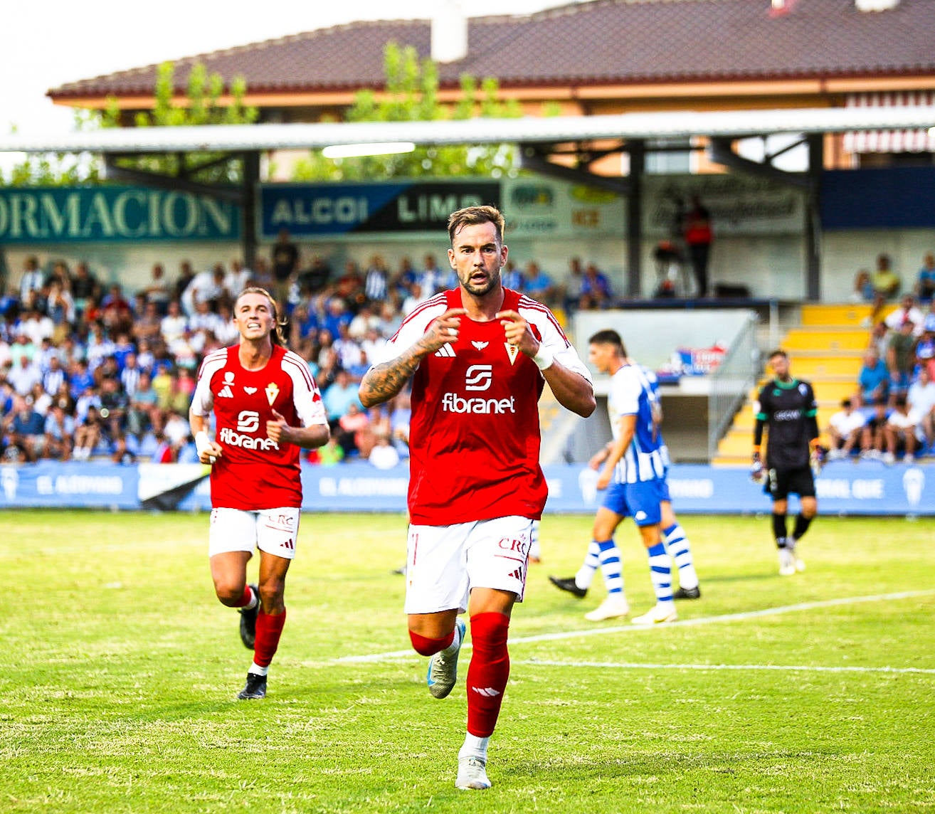 La victoria del Real Murcia frente al Alcoyano, en imágenes