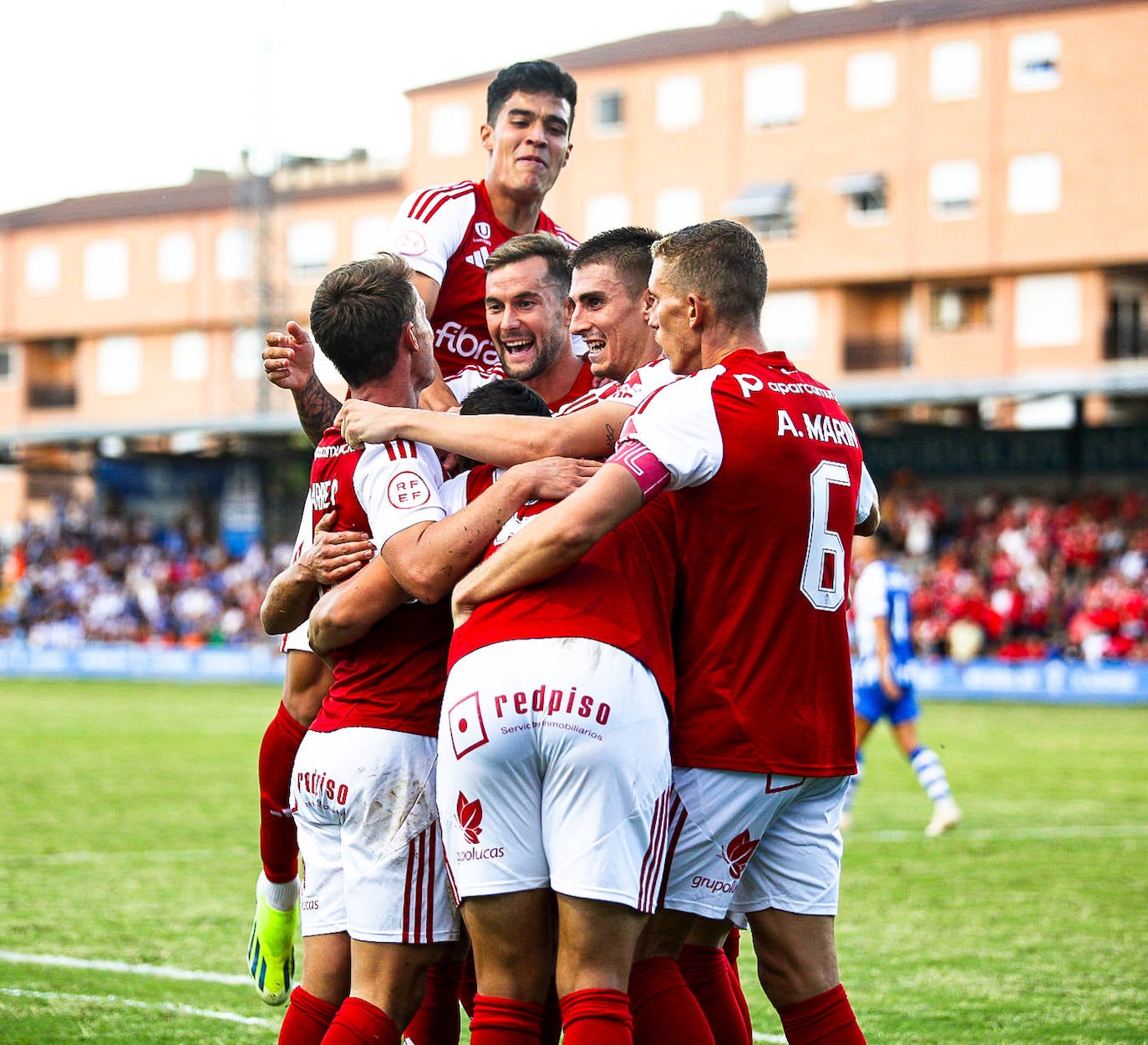 La victoria del Real Murcia frente al Alcoyano, en imágenes